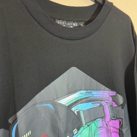 Destiny 2 Titan Helmet Mens Black Graphic T-Shirt XL NWT - Picture 3 of 10